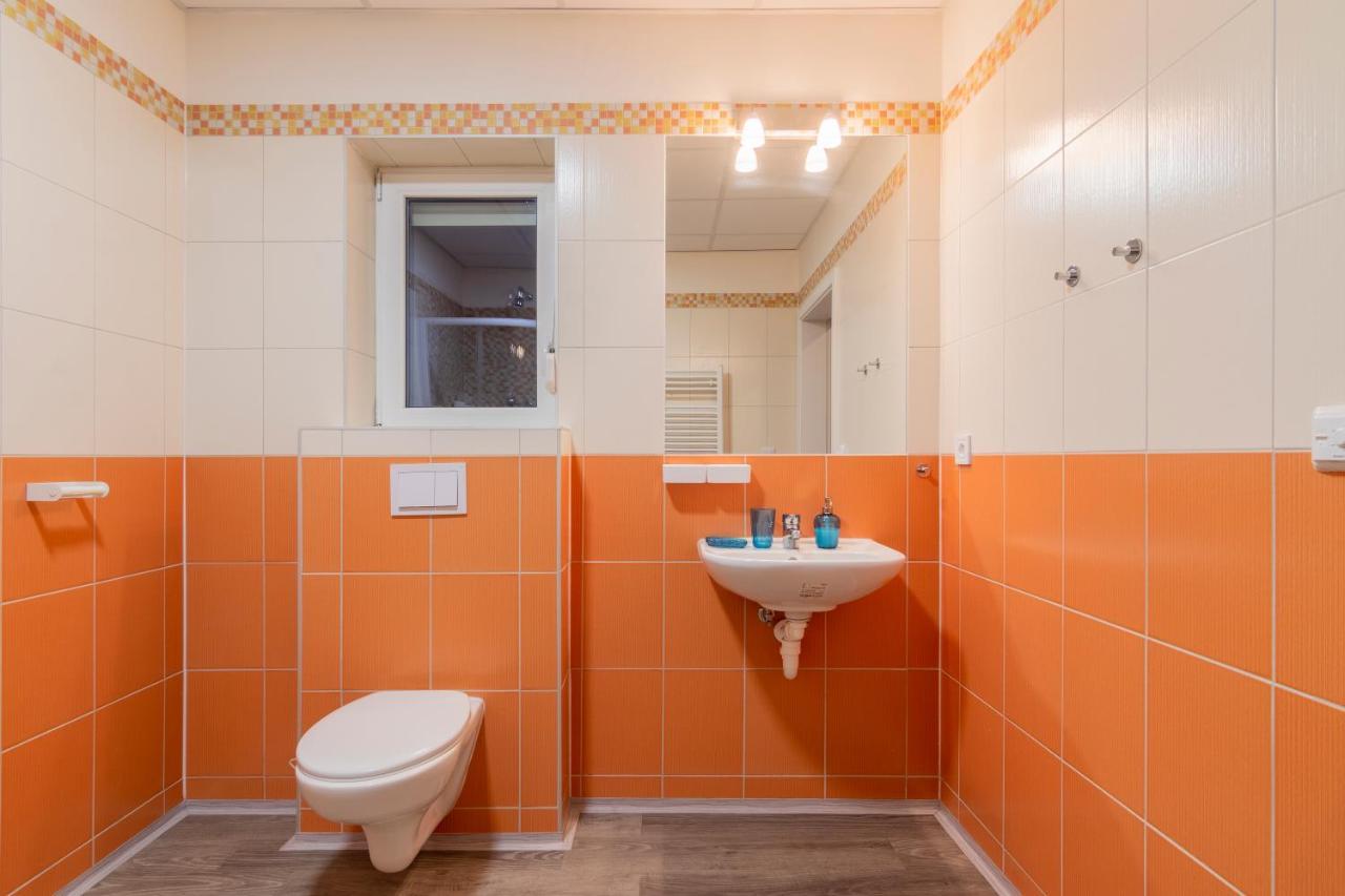 Aparthotel DKS Chomutov Exterior foto